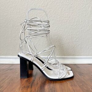 FRAME Le Doheny Ankle-Wrap Leather Sandals in White